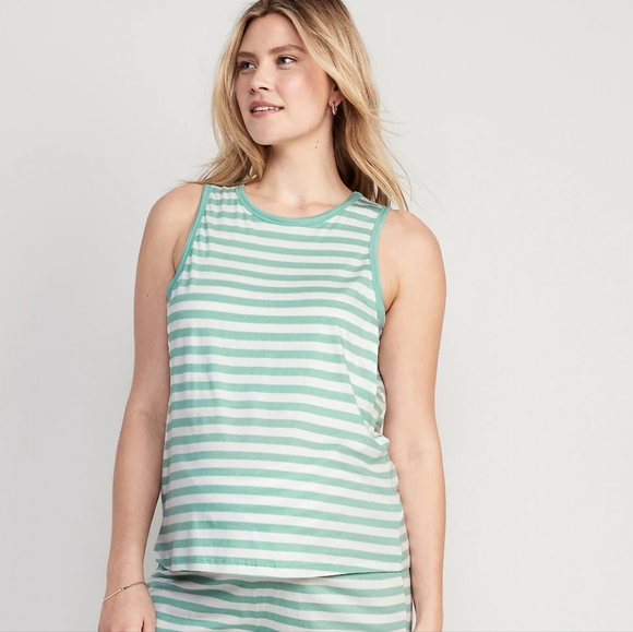 Old Navy Sunday Sleep Maternity Nursing Tank - Picture 2 of 8